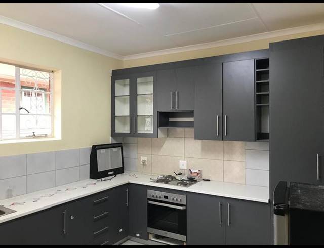 4 BEDROOM PROPERTY TO RENT IN KENSINGTON